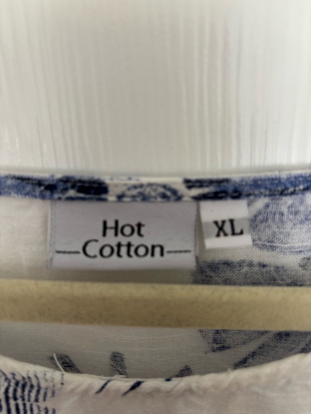Hot Cotton Linen White 3/4 Sleeve Scoop Neck Top with Blue Floral Print - Picture 3 of 3